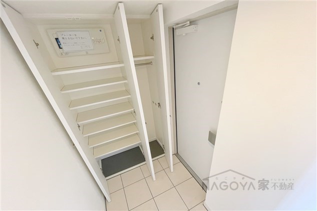 プライムメゾン東桜 玄関