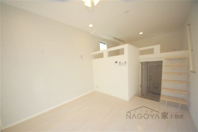 Loft11名駅西 ベッドルーム