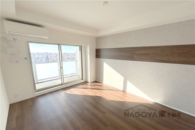 ヒヴィ・カーサ名駅西 リビング