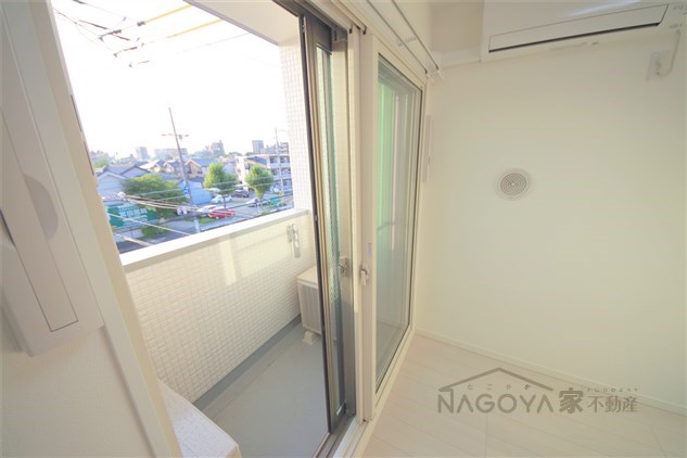 カーネルビレッジ ベランダ