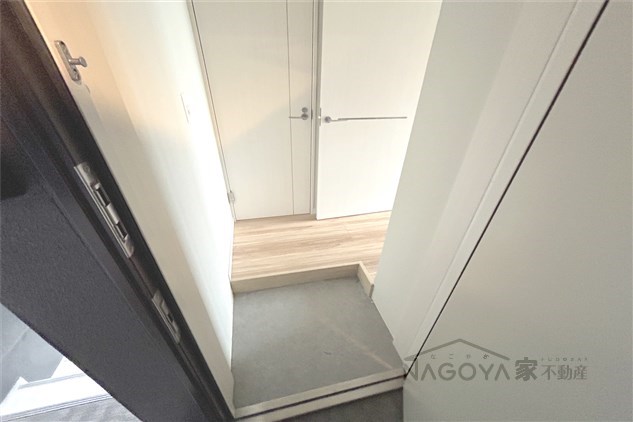 ラグゼナ浄心 玄関