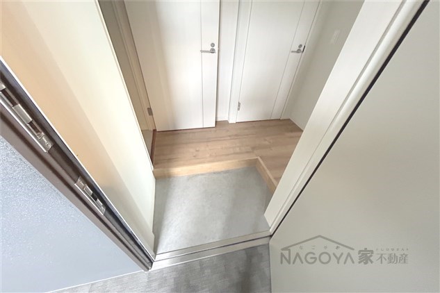 ラグゼナ浄心 玄関