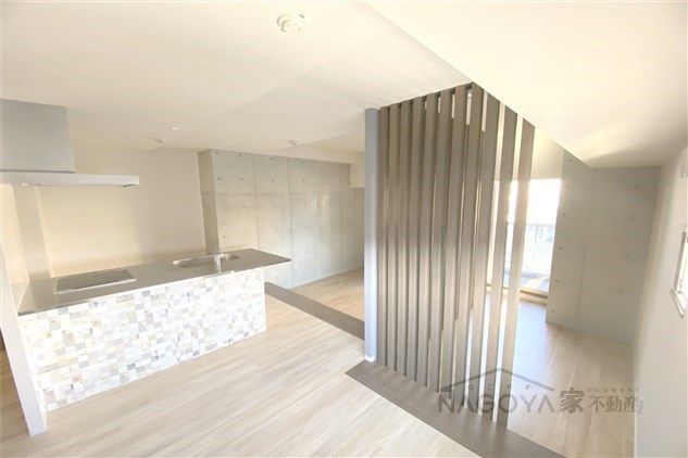 レジデンスT・L新栄 リビング