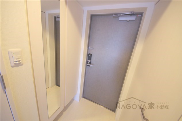 エスリード金山エクセア 玄関