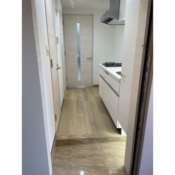 シティライフ泉 玄関