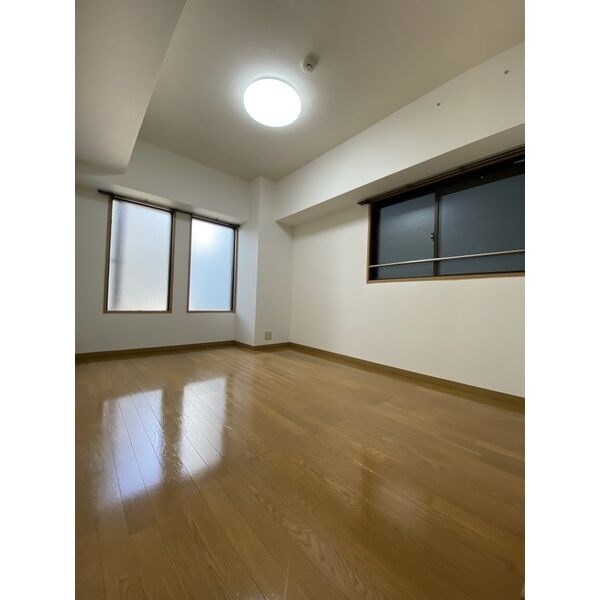 グランドール泉 ベッドルーム