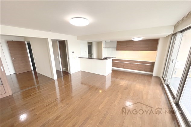 プライムメゾン富士見台 リビング