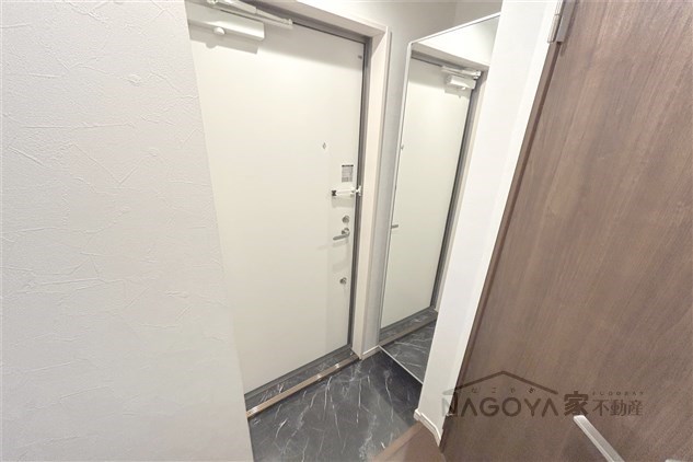 Ｌｕｃｉａ　Ｈｉｌｌｓ名駅北 玄関