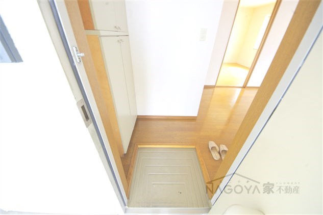 エステート八事Ｂ棟 玄関