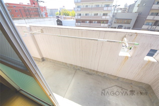 桜マンション ベランダ