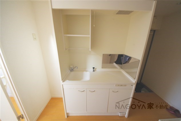 ＬＵＭＩＮＯＵＳ矢田 キッチン