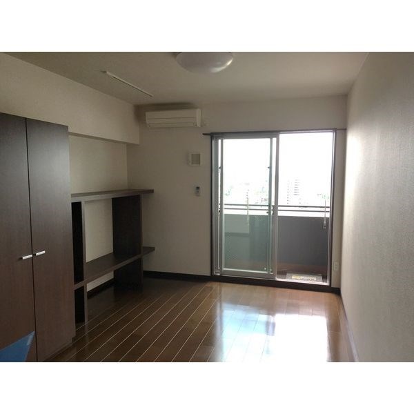 ドゥーエ大須 ベッドルーム