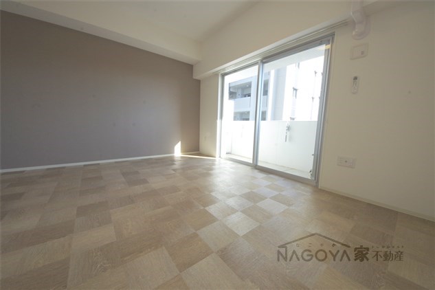 レジデンシア尾頭橋駅前 リビング