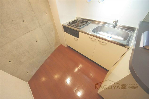 ＭＩＬＥＳ　ＴＯＮＥＳ キッチン