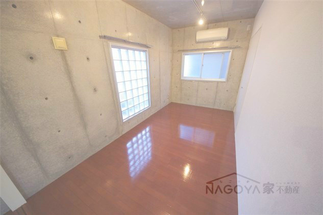 ＭＩＬＥＳ　ＴＯＮＥＳ ベッドルーム