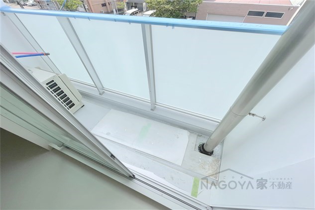 RESENCE　CHIKUSA ベランダ