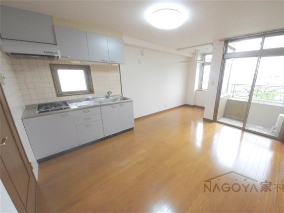 ＦＪ日進通 リビング