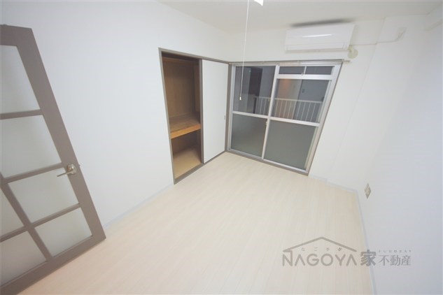 ゼフィール ベッドルーム