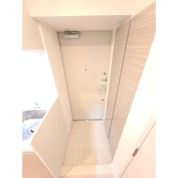 ディアレイシャス大須赤門通本町 玄関