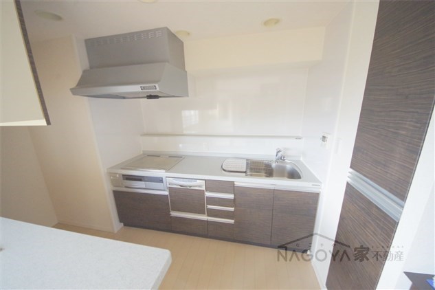 ベレーサ鶴舞公園 キッチン