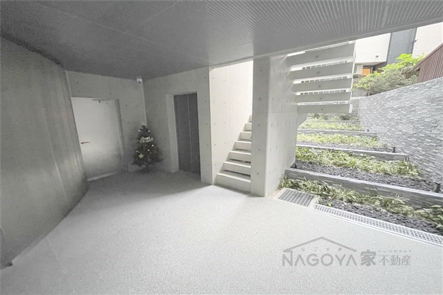 SPAZIO METALLO その他外観1