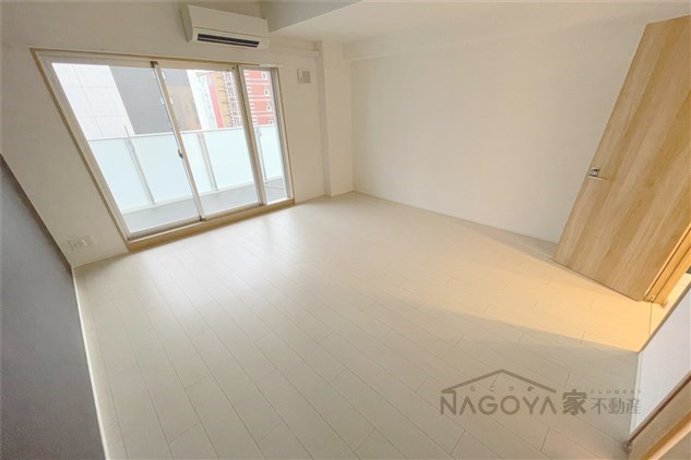 SPAZIO METALLO リビング