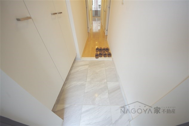 エスティメゾン東白壁 玄関