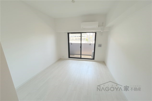 S-RESIDENCE浄心 リビング