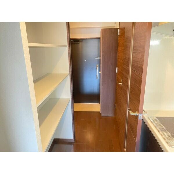 FRENCIA NOIE名駅 玄関