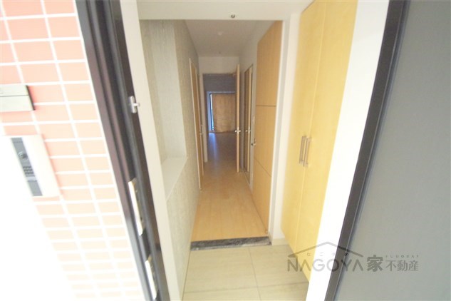 さくらHills NISHIKI Platinum Residence 玄関