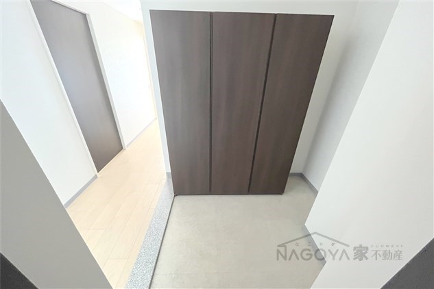 ＰＲＥＭＩＥＲ　ＩＭＭＥＵＢＬＥ 玄関