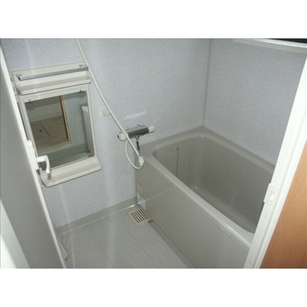 アリヴィオ東苑 風呂画像