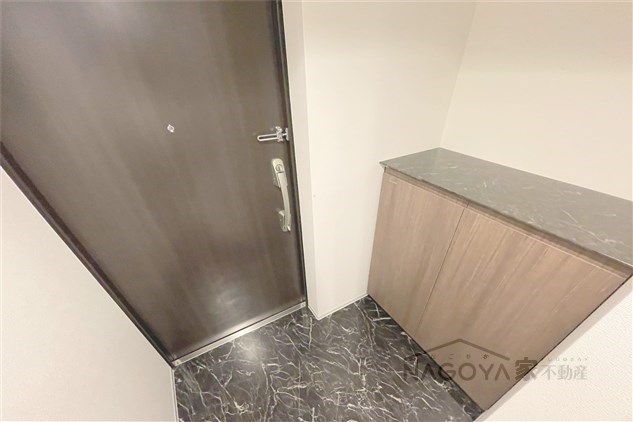 S-RESIDENCE鶴舞駅前 玄関