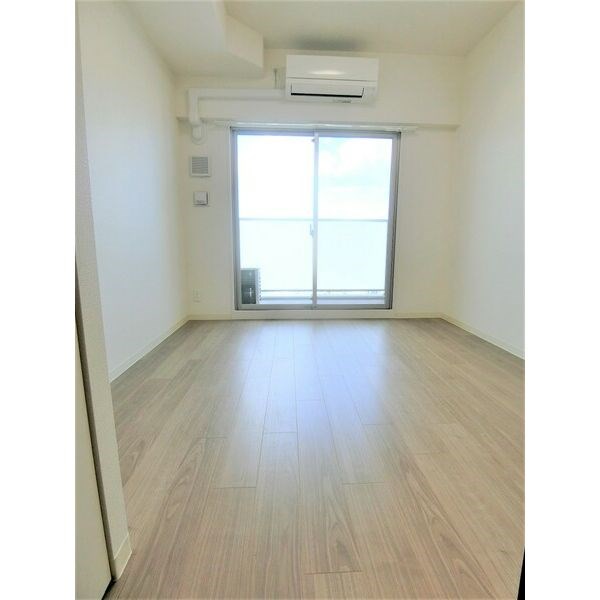 ディアレイシャス浅間町Ⅲ リビング