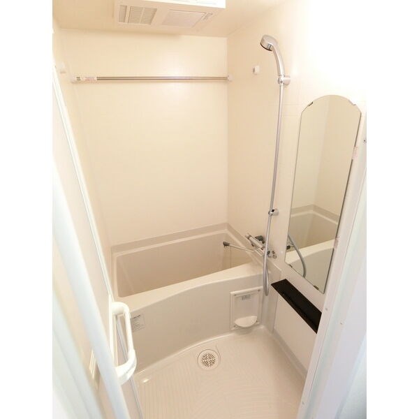 ディアレイシャス浅間町Ⅲ 風呂画像