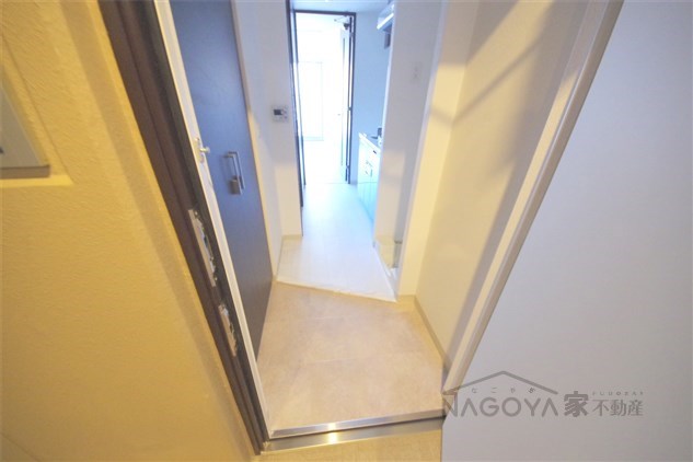 エステムコート名古屋新栄Ⅱアリーナ 玄関