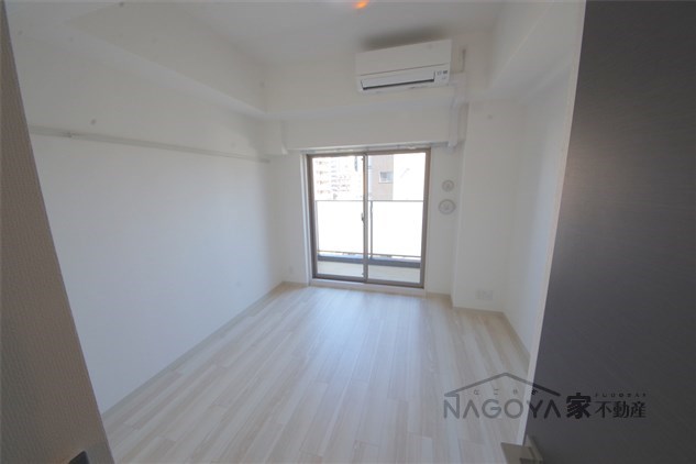 エステムコート名古屋新栄Ⅱアリーナ リビング