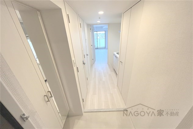 エスリード新栄グランラグジェ 玄関