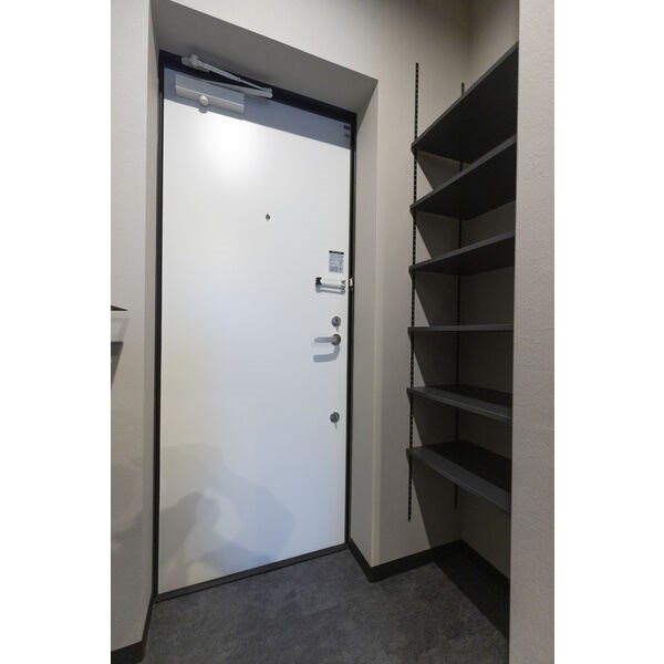 LeGioieささしまライブ駅３ 玄関