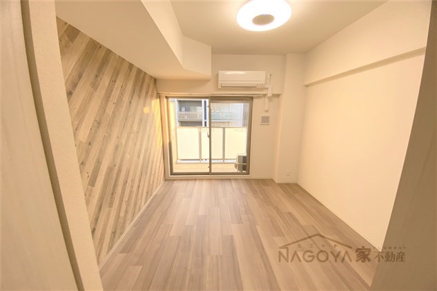 プレサンス千種駅前レイズ リビング