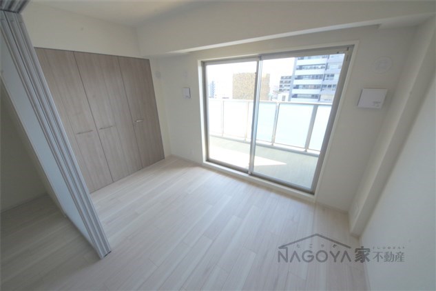 プレサンスジェネ新栄町駅前葵 ベッドルーム