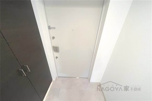 エステムコート名古屋ルノン 玄関