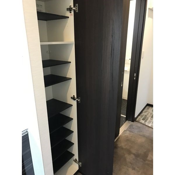 LeGioieささしまライブ駅 玄関