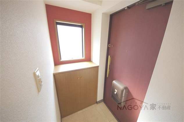 アーバンラックス今池 玄関