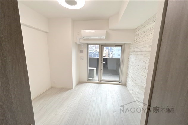 プレサンス新栄ユリシス リビング