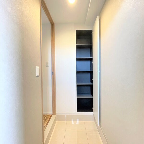 COZY徳川園 玄関