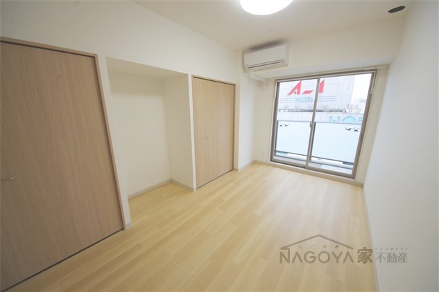 エルメディオ千種 リビング