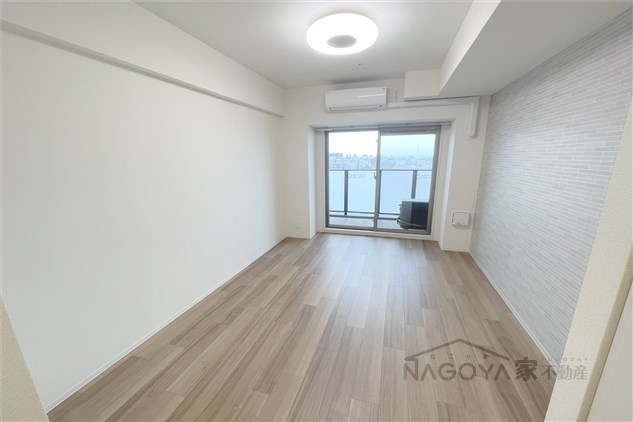 プレサンス今池駅前フェルディノ リビング