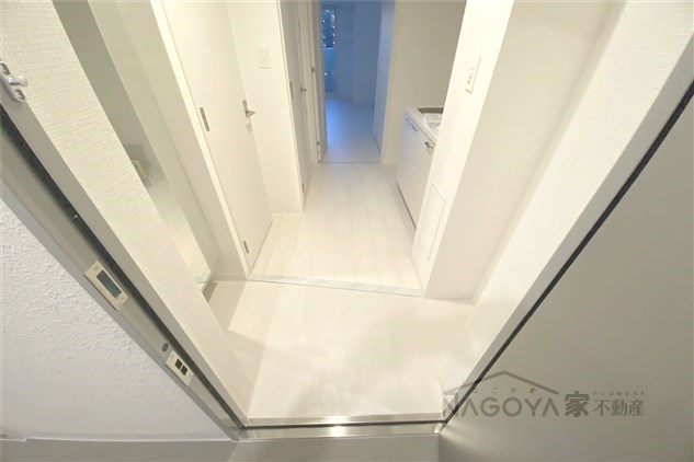 エスリード大須アヴェニュー 玄関