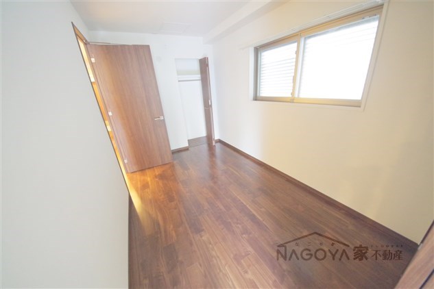 プレサンスロジェ熱田六番町 ベッドルーム